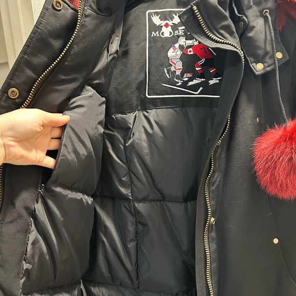 Moose Knuckles Women's Original Stirling Parka (Size L) - Picture 14 of 15